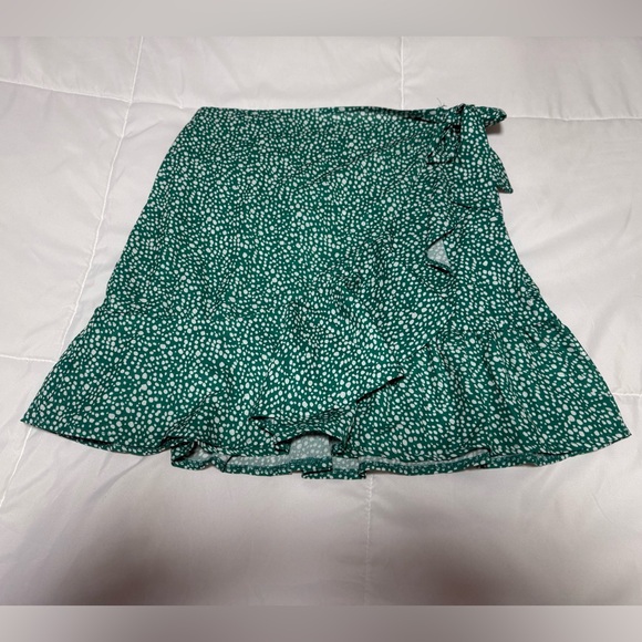 Dresses & Skirts - Green Polka Dot Women's Skirt